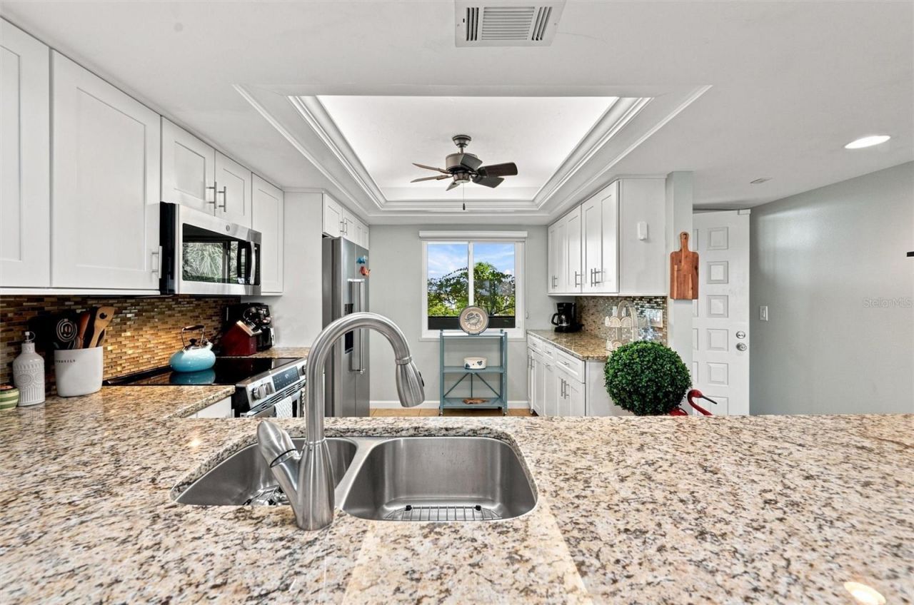 9604 Cortez Road W, Unit 422, Bradenton, FL 34210 Photo