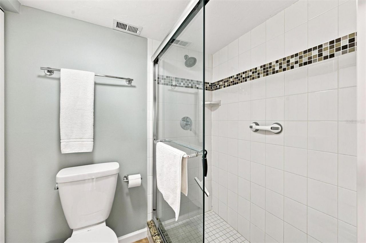 9604 Cortez Road W, Unit 422, Bradenton, FL 34210 Photo