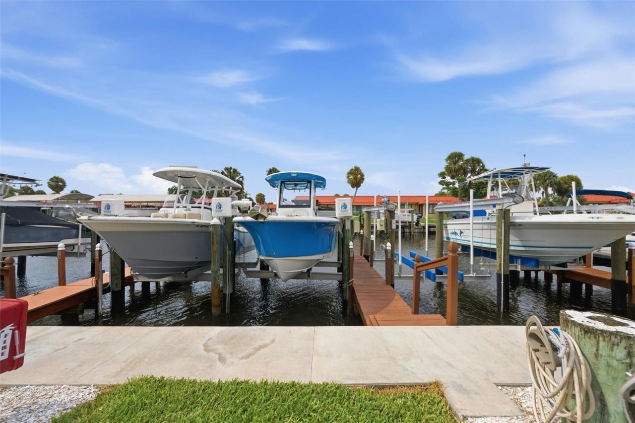 9604 Cortez Road W, Unit 422, Bradenton, FL 34210 Photo