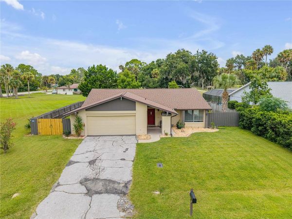 3 CASPER DRIVE , PALM COAST, FL 32137