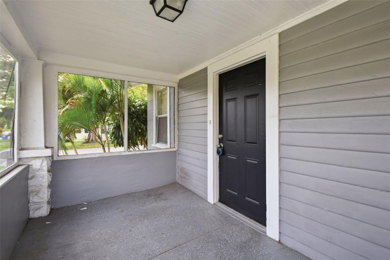 3745 S 16th Avenue S, Saint Petersburg, FL 33711 Photo