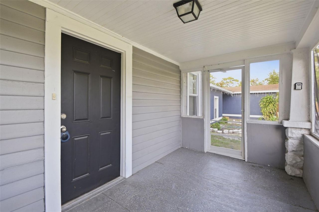 3745 S 16th Avenue S, Saint Petersburg, FL 33711 Photo