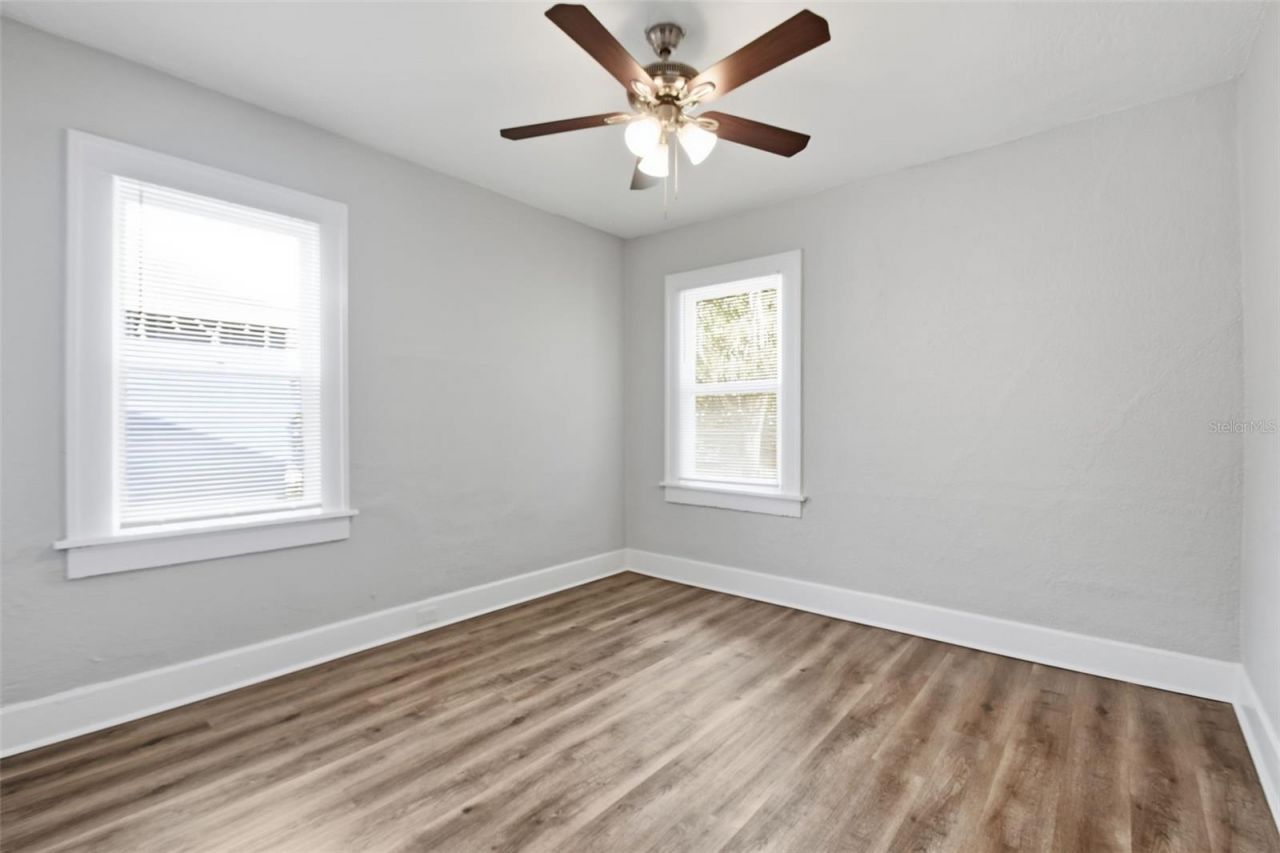 3745 S 16th Avenue S, Saint Petersburg, FL 33711 Photo