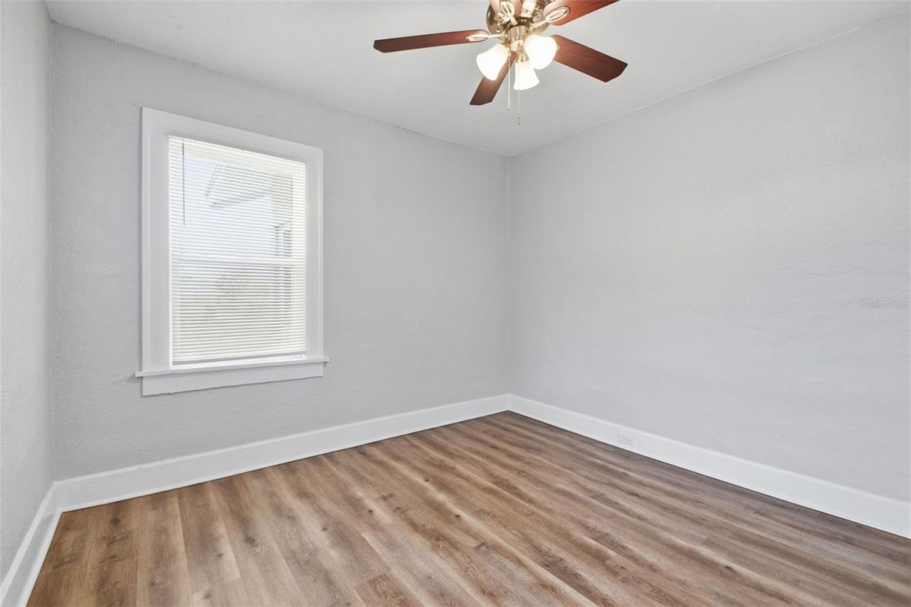 3745 S 16th Avenue S, Saint Petersburg, FL 33711 Photo