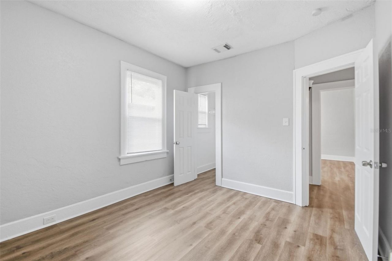 3745 S 16th Avenue S, Saint Petersburg, FL 33711 Photo
