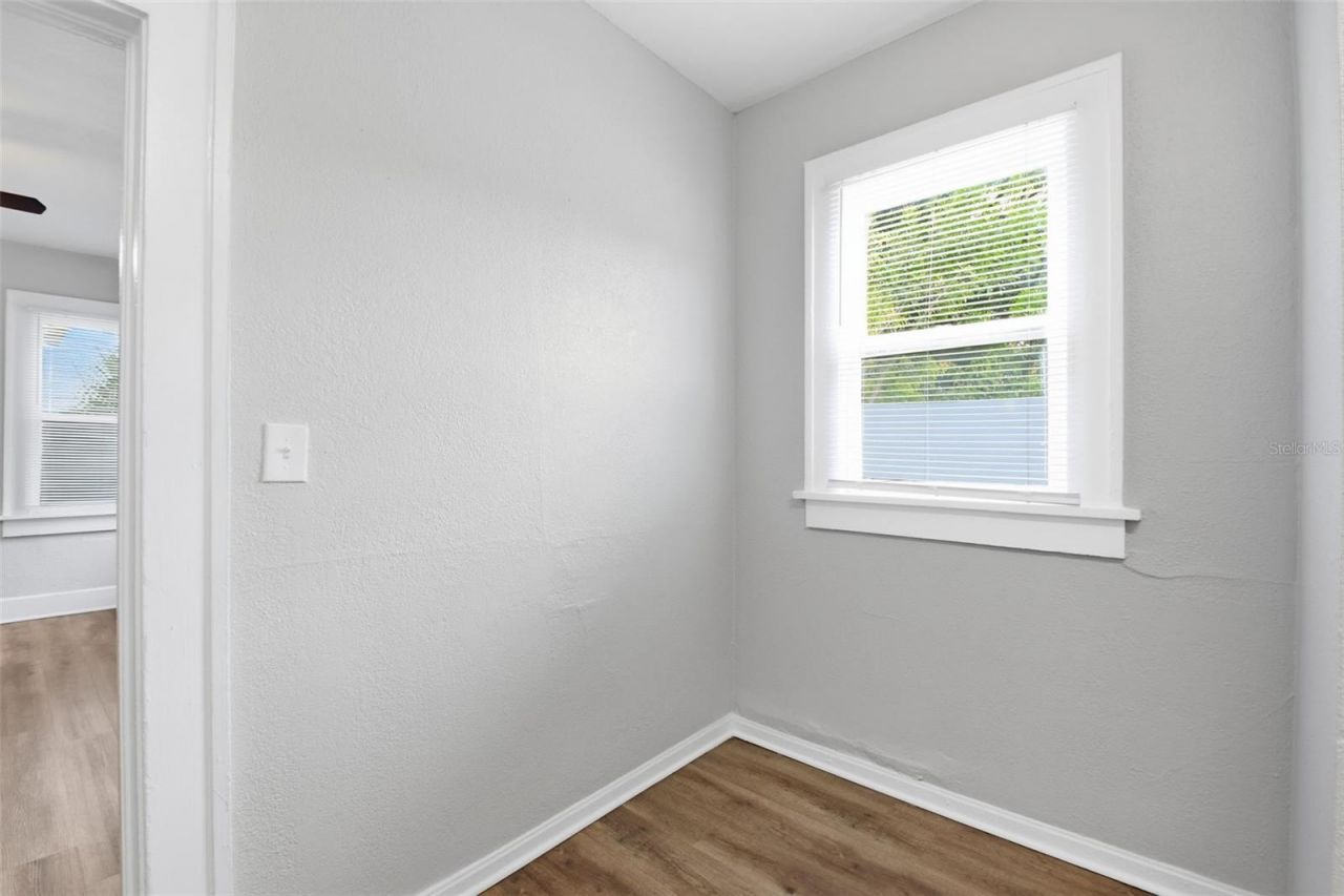 3745 S 16th Avenue S, Saint Petersburg, FL 33711 Photo