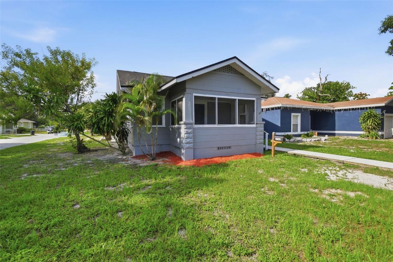 3745 S 16th Avenue S, Saint Petersburg, FL 33711 Photo