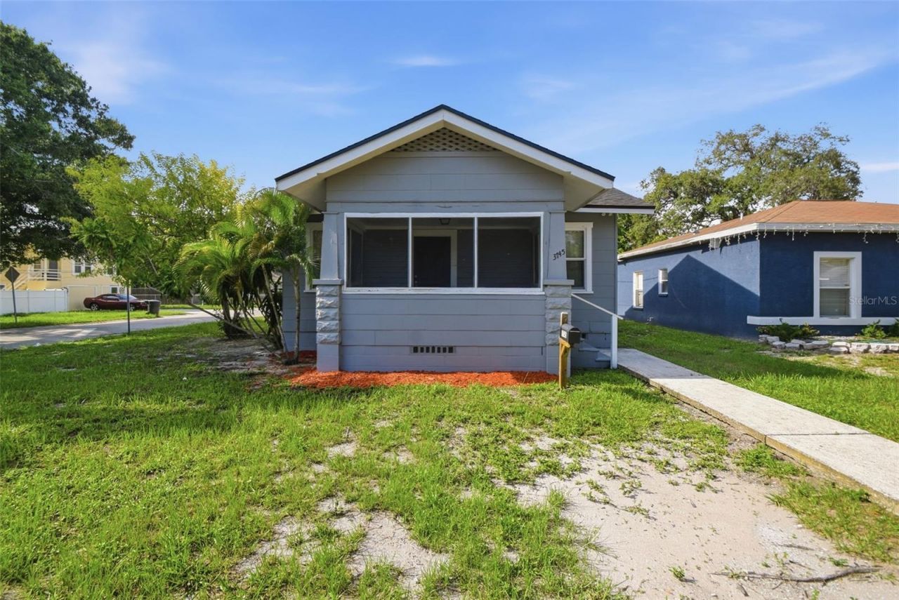 3745 S 16th Avenue S, Saint Petersburg, FL 33711 Photo