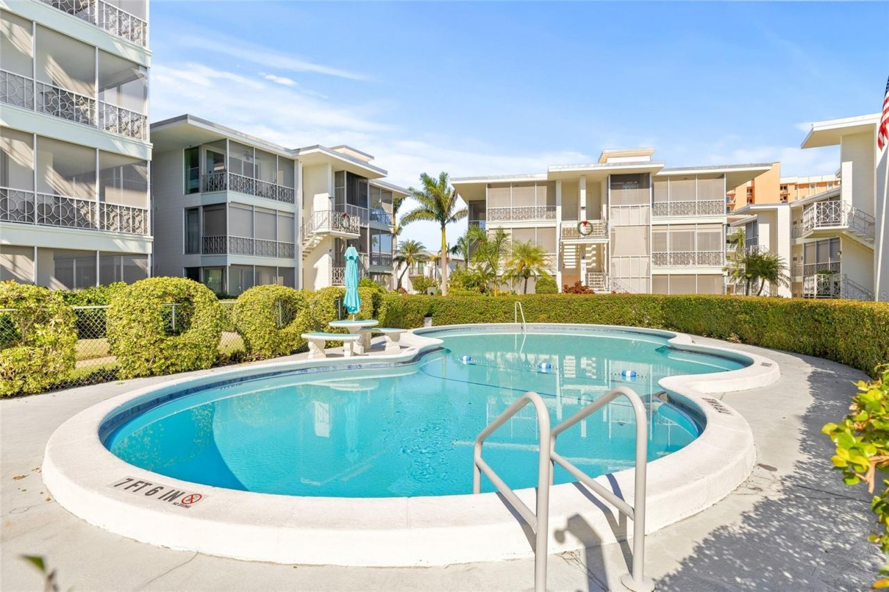 1012 N Shore Drive Ne, Unit 14, Saint Petersburg, FL 33701 Photo