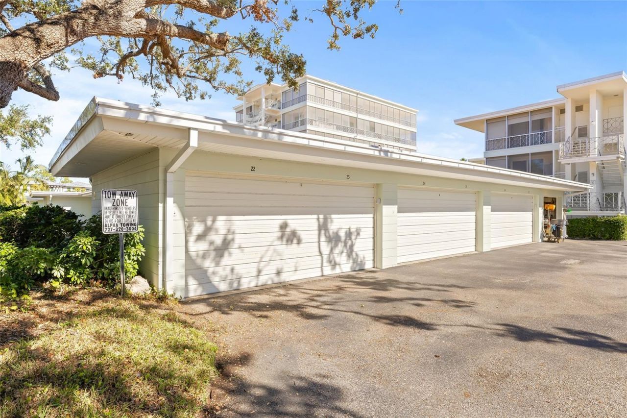 1012 N Shore Drive Ne, Unit 14, Saint Petersburg, FL 33701 Photo