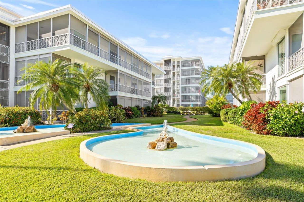 1012 N Shore Drive Ne, Unit 14, Saint Petersburg, FL 33701 Photo