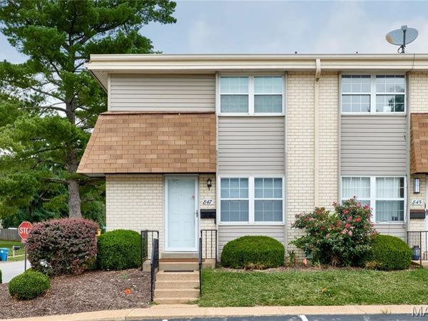 847 Wendevy Court , Ballwin, MO 63011