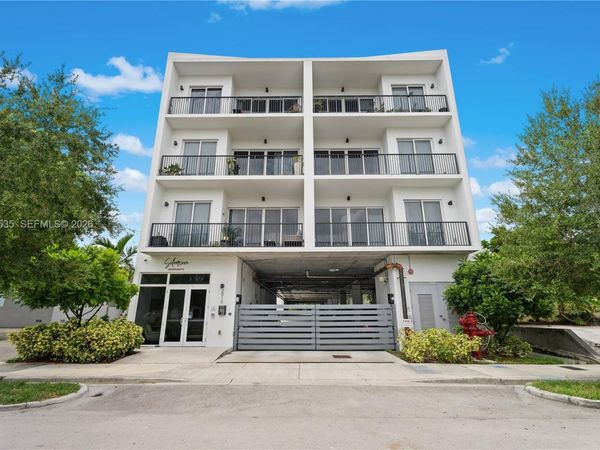 2010 SW 25th Ter, Unit 204, Miami, FL 33133