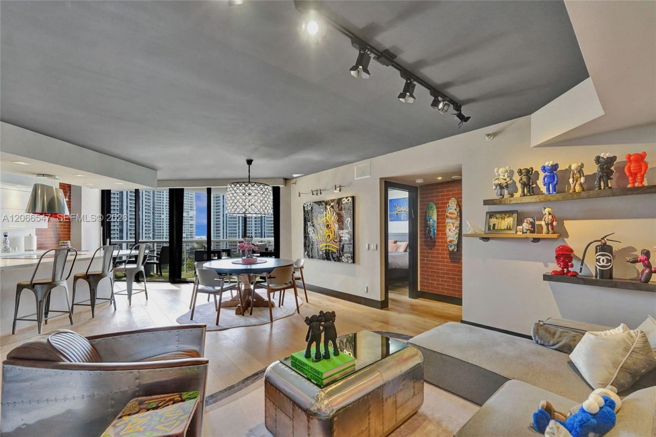 3610 Yacht Club Dr , Unit 1206, Aventura, FL 33180 Photo