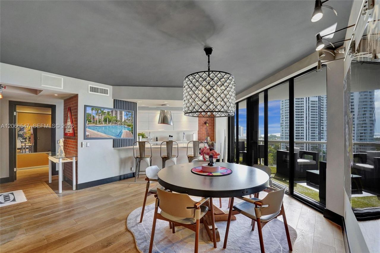 3610 Yacht Club Dr , Unit 1206, Aventura, FL 33180 Photo