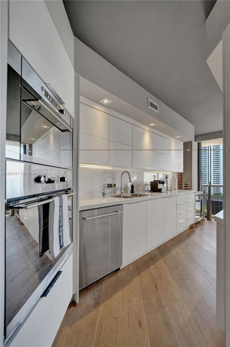 3610 Yacht Club Dr , Unit 1206, Aventura, FL 33180 Photo