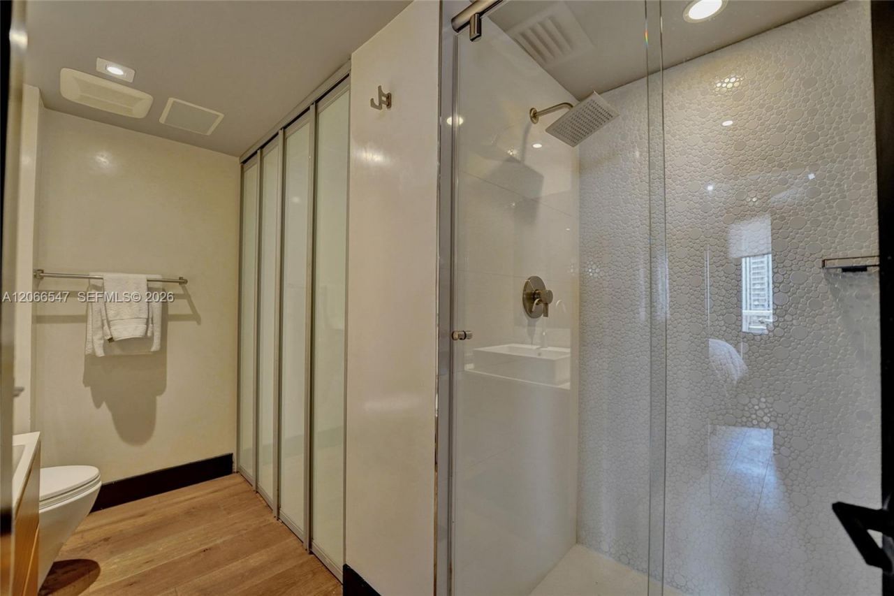 3610 Yacht Club Dr , Unit 1206, Aventura, FL 33180 Photo