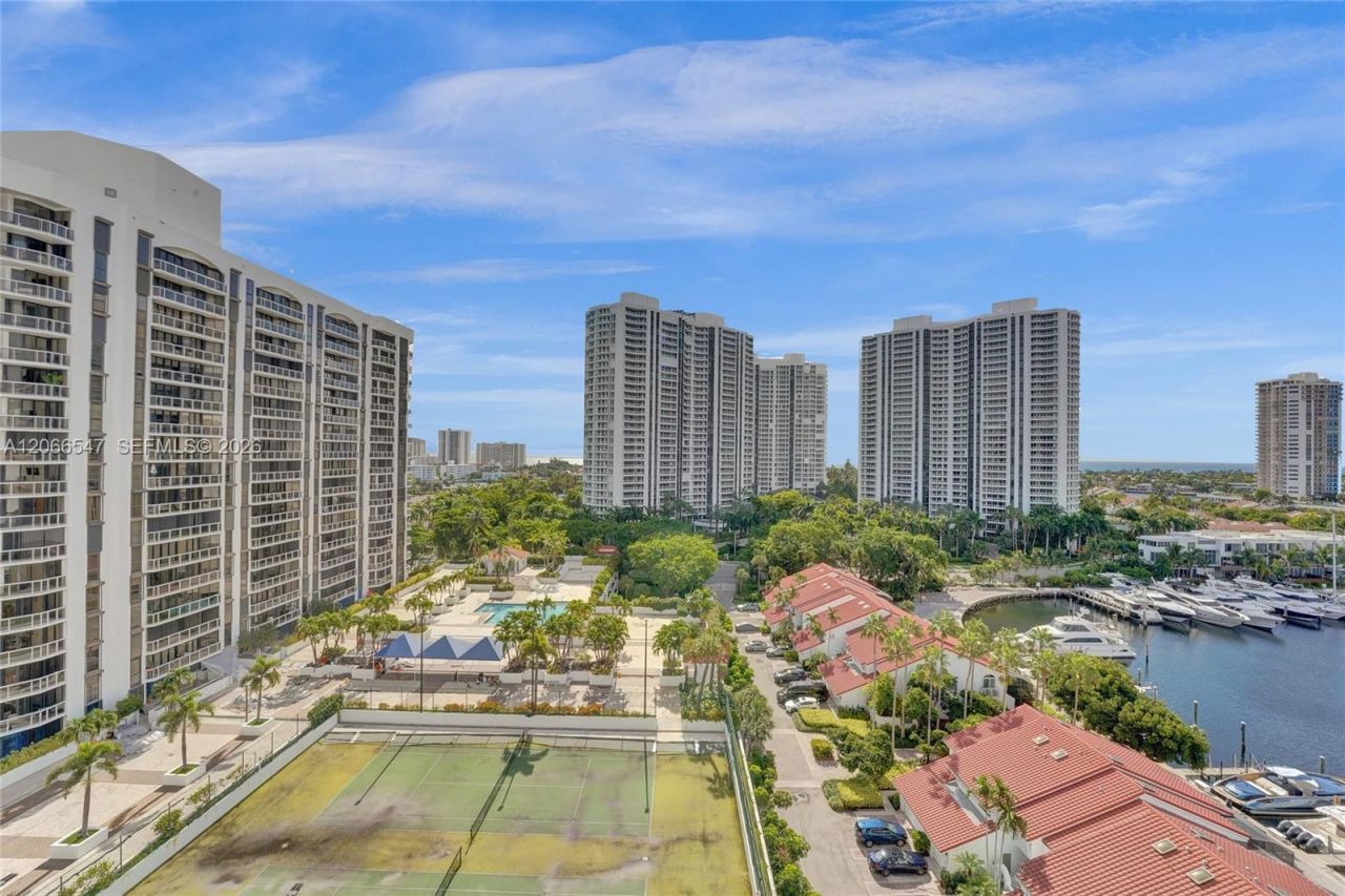 3610 Yacht Club Dr , Unit 1206, Aventura, FL 33180 Photo