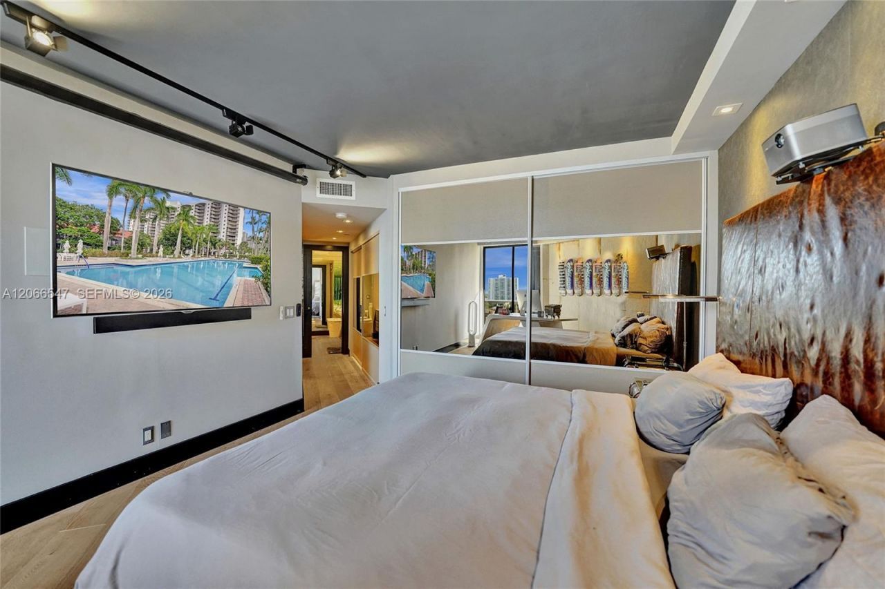 3610 Yacht Club Dr , Unit 1206, Aventura, FL 33180 Photo