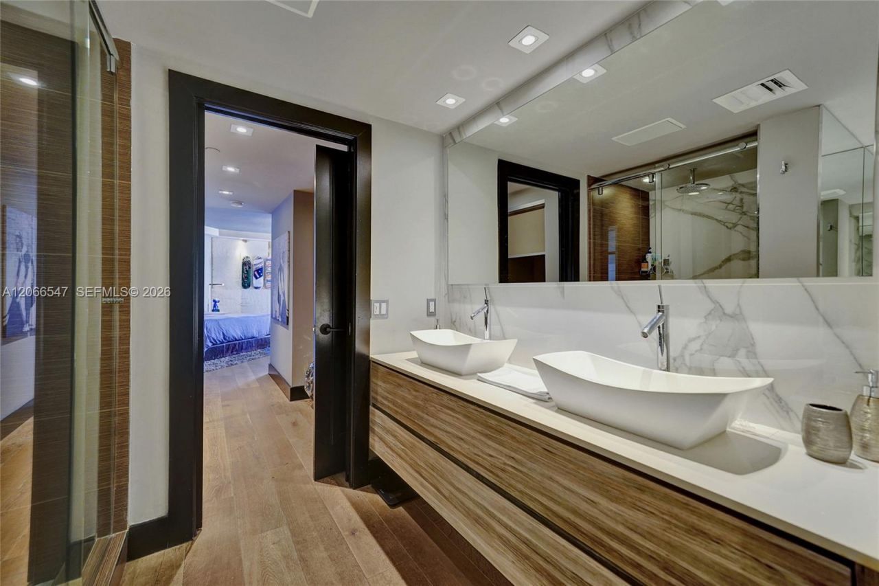 3610 Yacht Club Dr , Unit 1206, Aventura, FL 33180 Photo