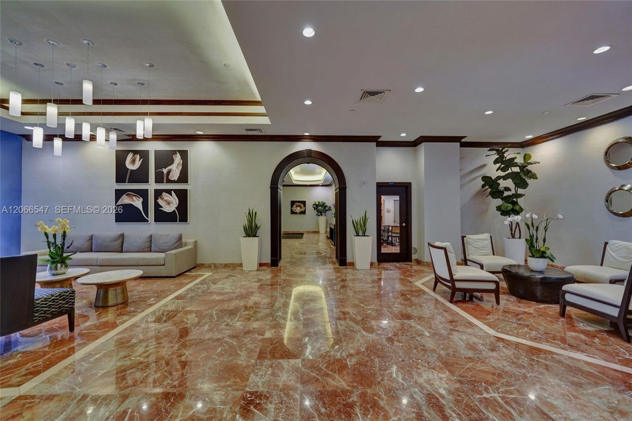 3610 Yacht Club Dr , Unit 1206, Aventura, FL 33180 Photo