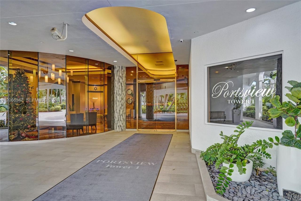 3610 Yacht Club Dr , Unit 1206, Aventura, FL 33180 Photo