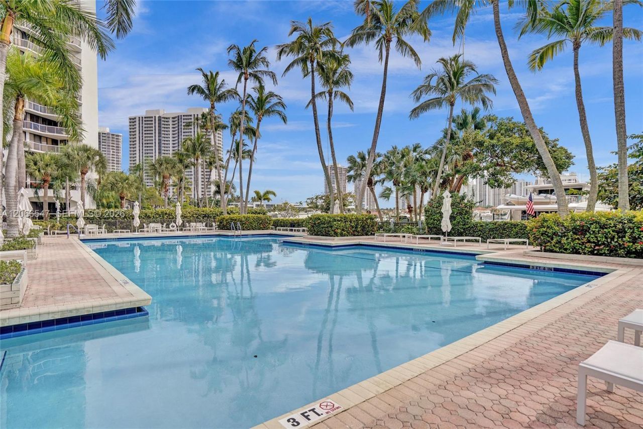 3610 Yacht Club Dr , Unit 1206, Aventura, FL 33180 Photo