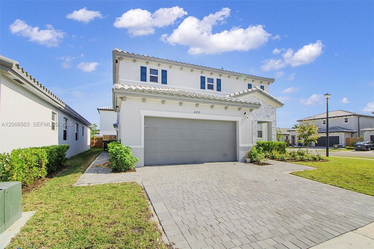 879 SE 26th Ter , Homestead, FL 33035 Photo