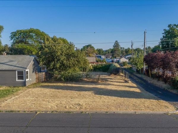 1222 E Marietta Ave, Spokane, WA 99207