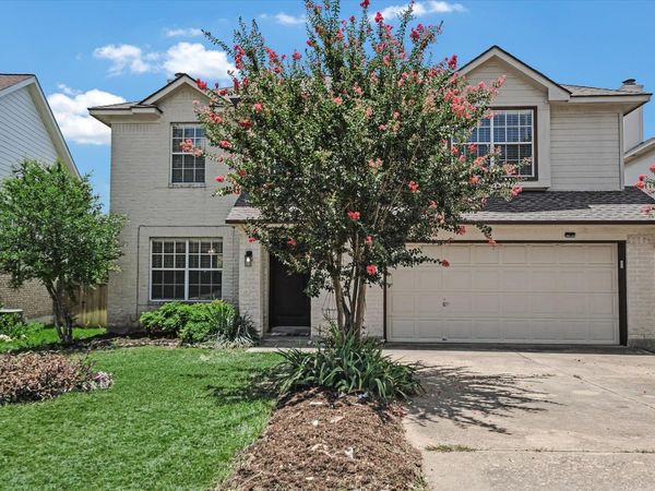 8111 Hawick DR, Round Rock, TX 78681