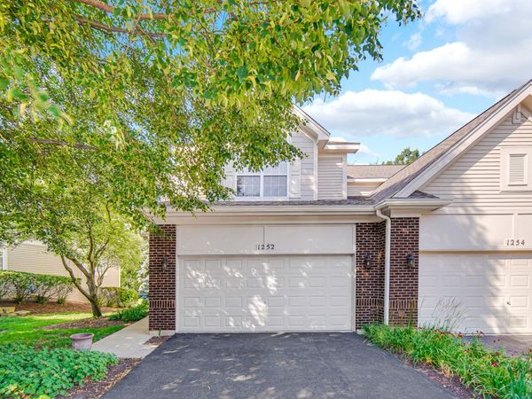 1252 Townes Circle , Aurora, IL 60502