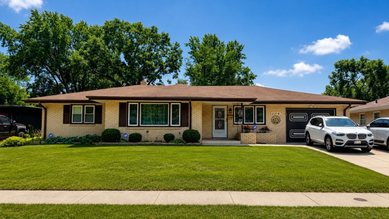 2216 Jonathan Avenue, Rockford, IL 61103 Main Photo