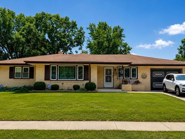 2216 Jonathan Avenue , Rockford, IL 61103