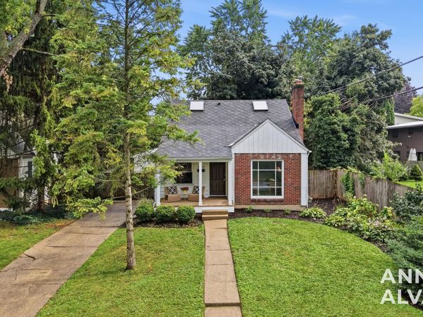 2200 Estelle Drive SE, East Grand Rapids, MI 49506