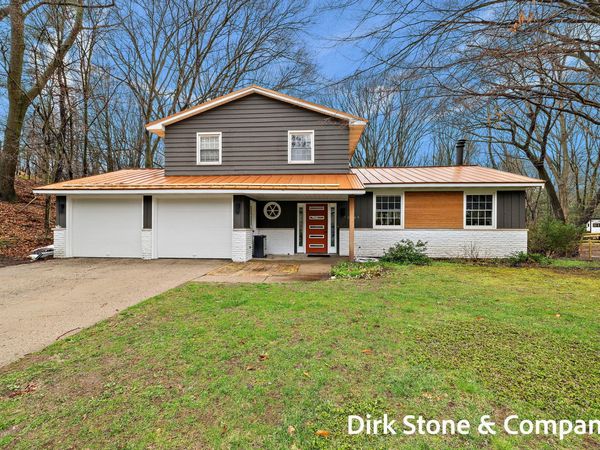18569 Pawnee Drive, Spring Lake, MI 49456