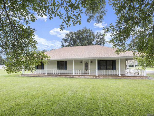 42090 Devall Rd, Prairieville, LA 70769