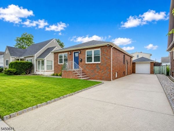 21 N 18th St, Kenilworth, NJ 07033