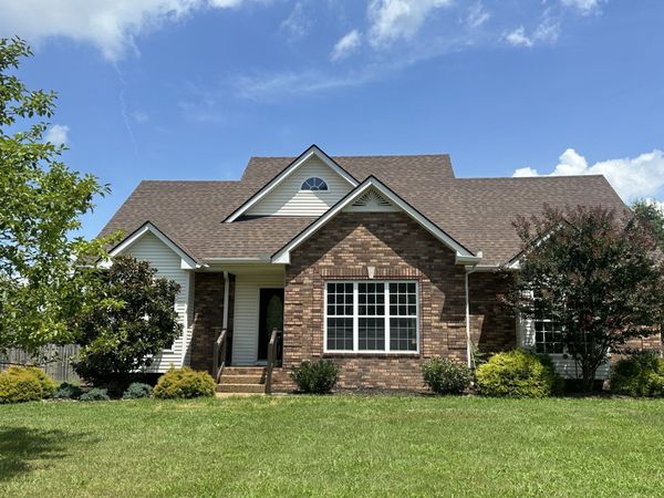 736 N Palmers Chapel Rd , White House, TN 37188
