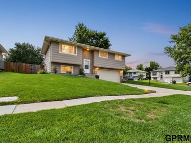3321 NW 2nd Street, Lincoln, NE 68505