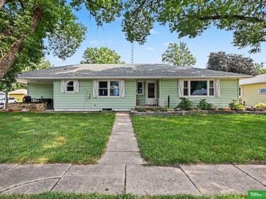 1290 N 4th Street, David City, NE 68632