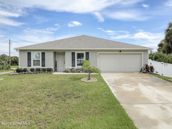 102 Fayetteville Street SW , Palm Bay, FL 32908