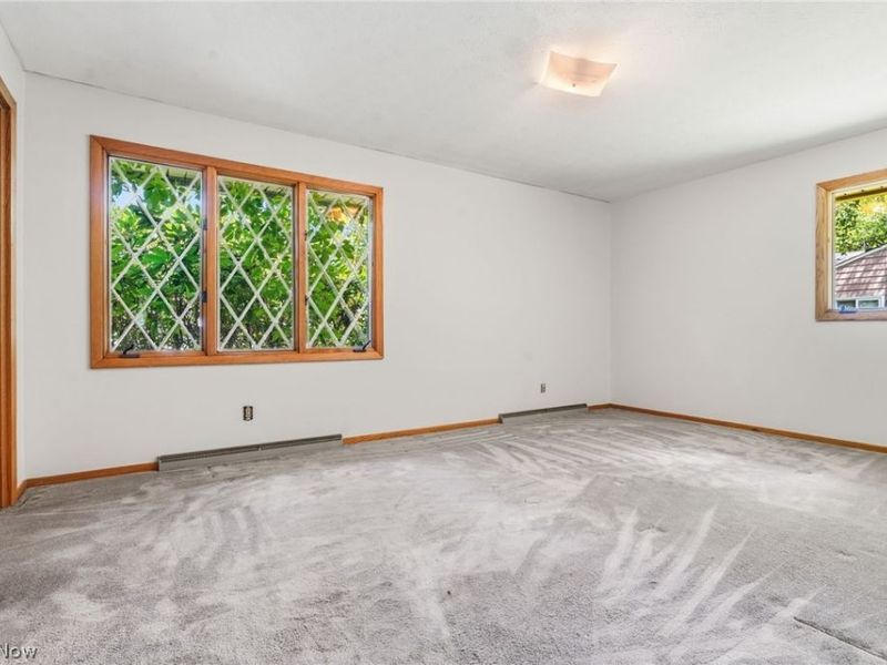 1129 Oak Tree Road, Akron, OH 44320 Photo 19