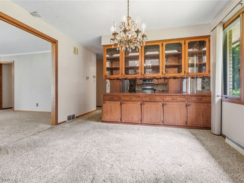 1129 Oak Tree Road, Akron, OH 44320 Photo 8