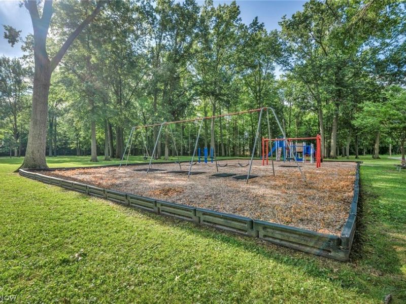 342 Inwood Boulevard, Avon Lake, OH 44012 Photo 32