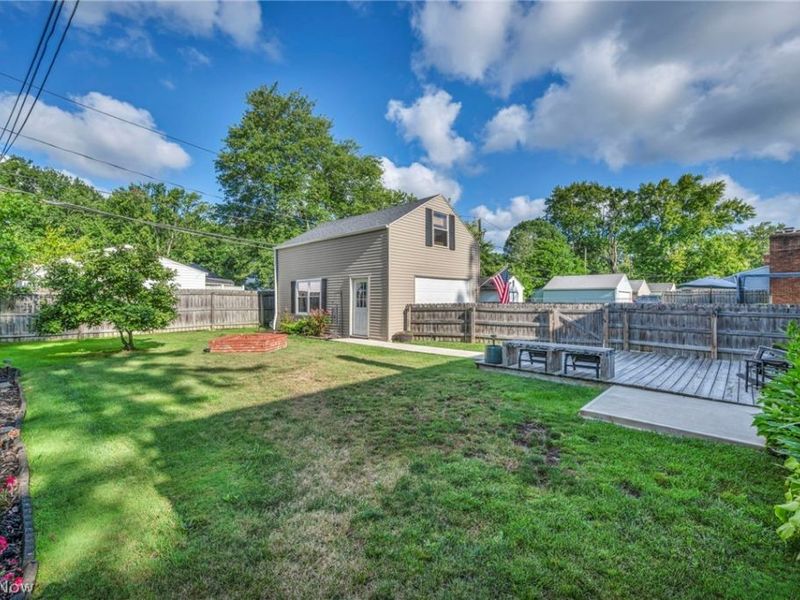 342 Inwood Boulevard, Avon Lake, OH 44012 Photo 4