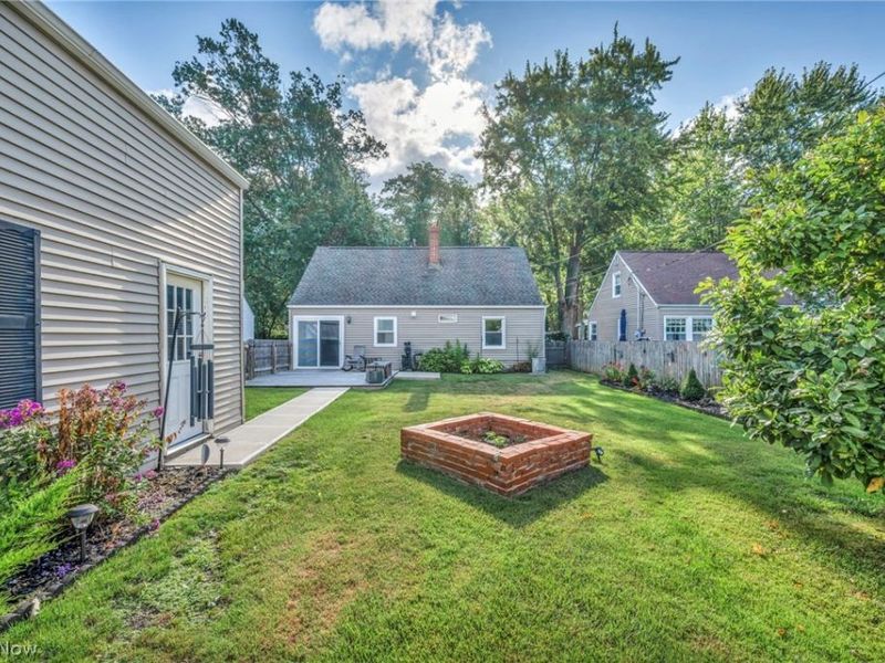 342 Inwood Boulevard, Avon Lake, OH 44012 Photo 9