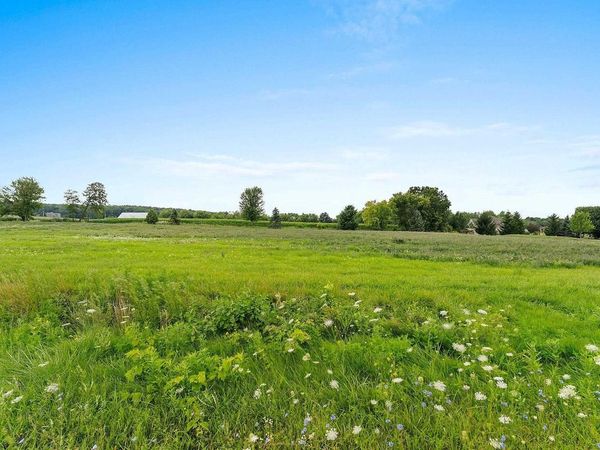 STORM VIEW COURT, Luxemburg, WI 54217