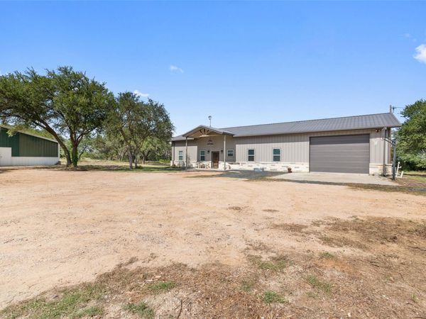 764 Stubbs RD, Johnson City, TX 78636