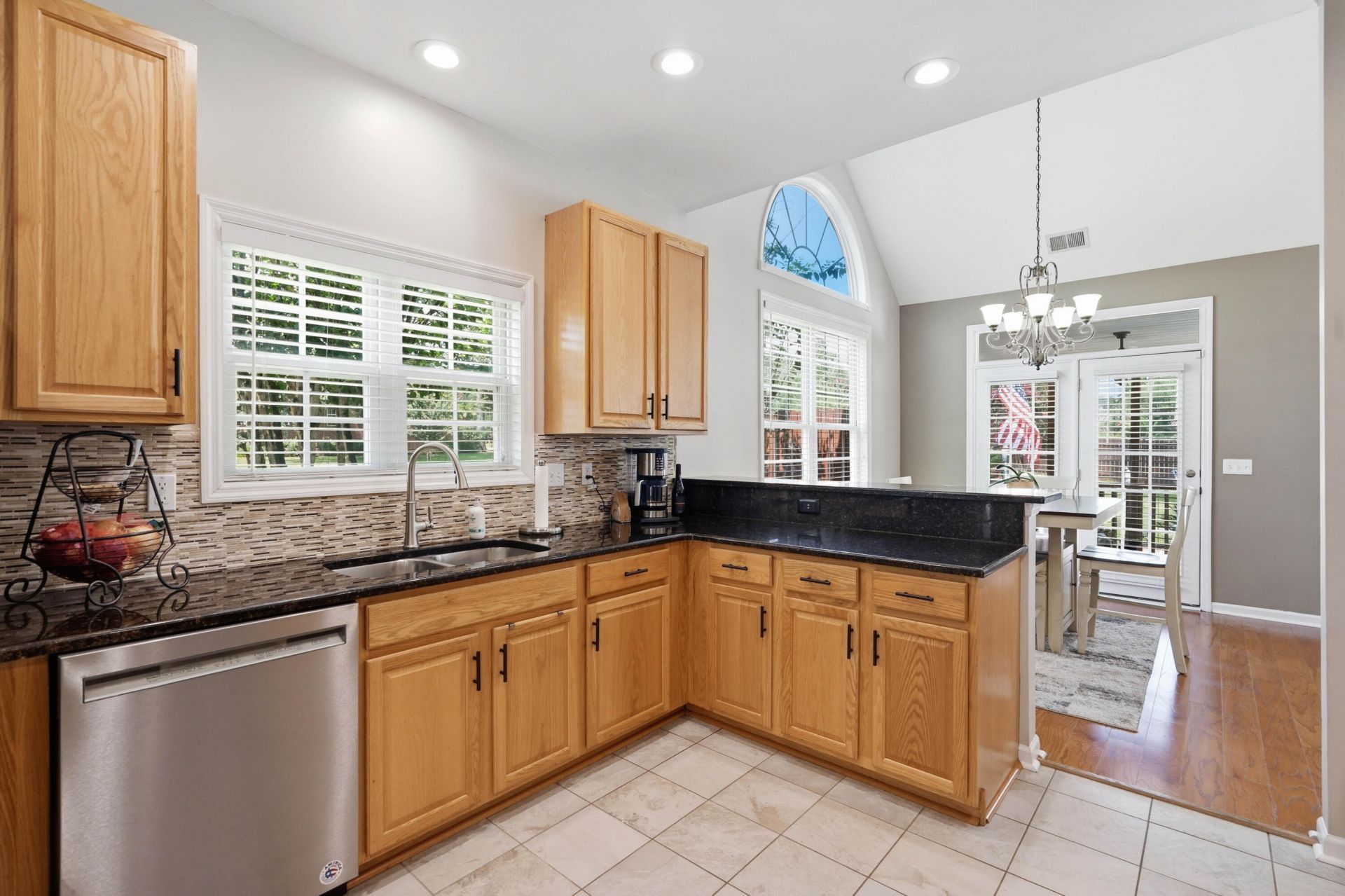101 Tanglewood Circle Photo 23