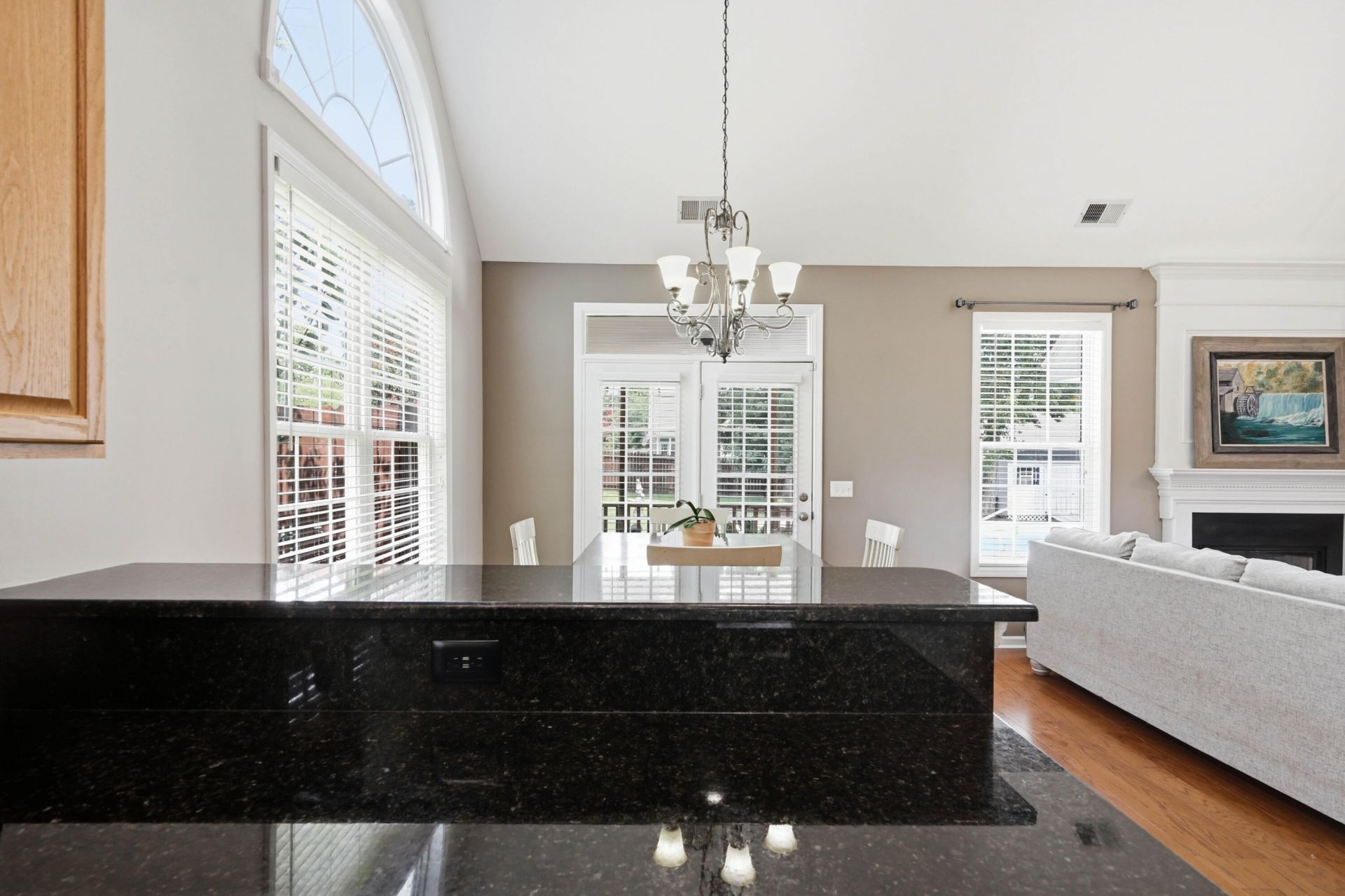 101 Tanglewood Circle Photo 29